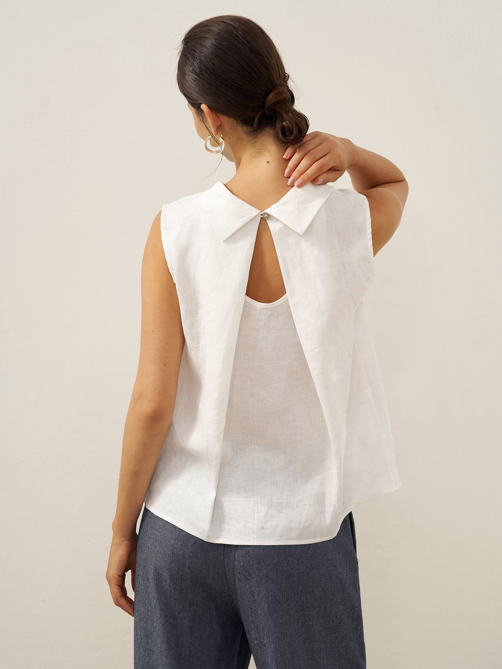 Linen Structured Collar Sleeveless Blouse BLAIR