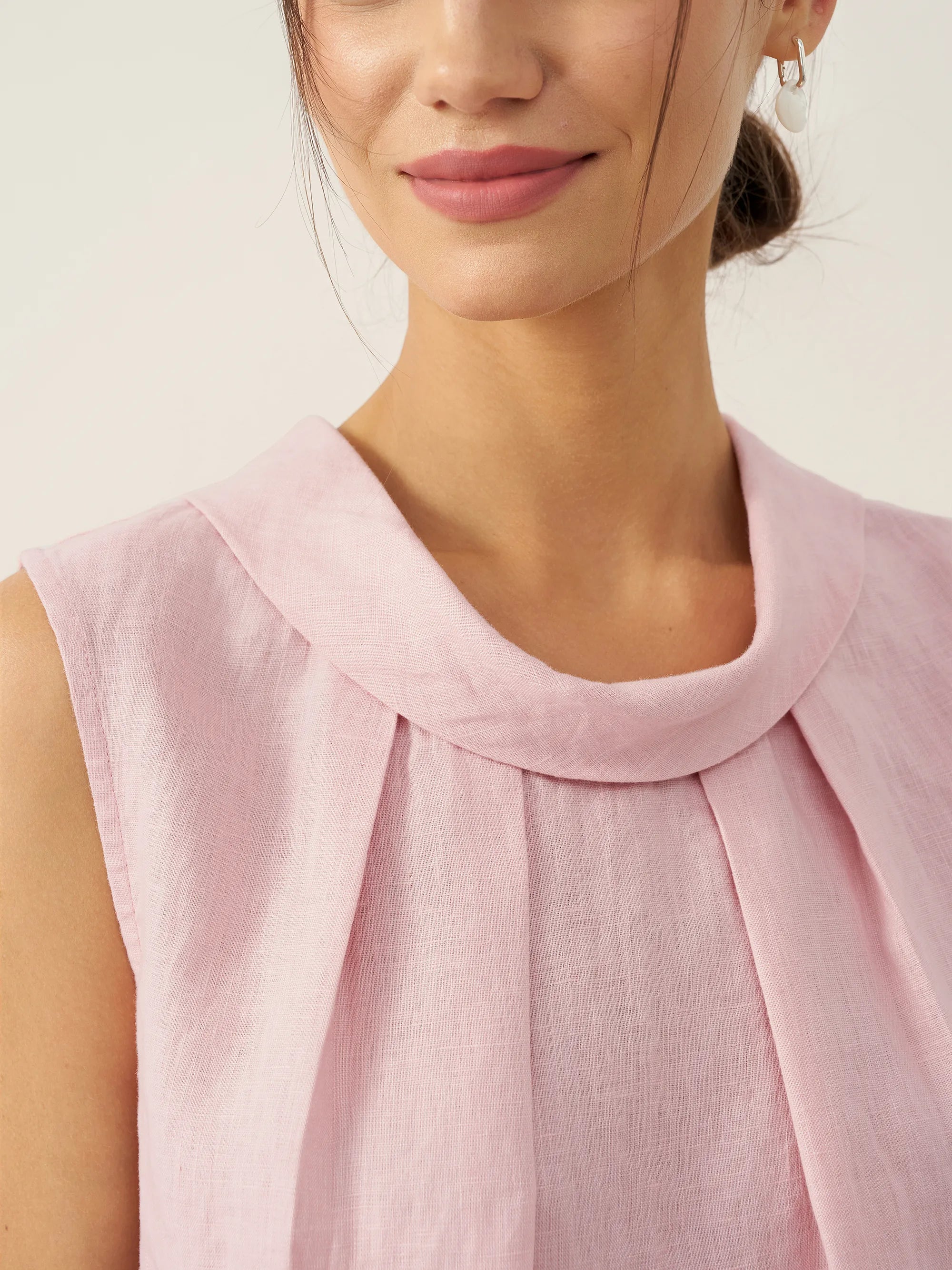 Linen Structured Collar Sleeveless Blouse BLAIR